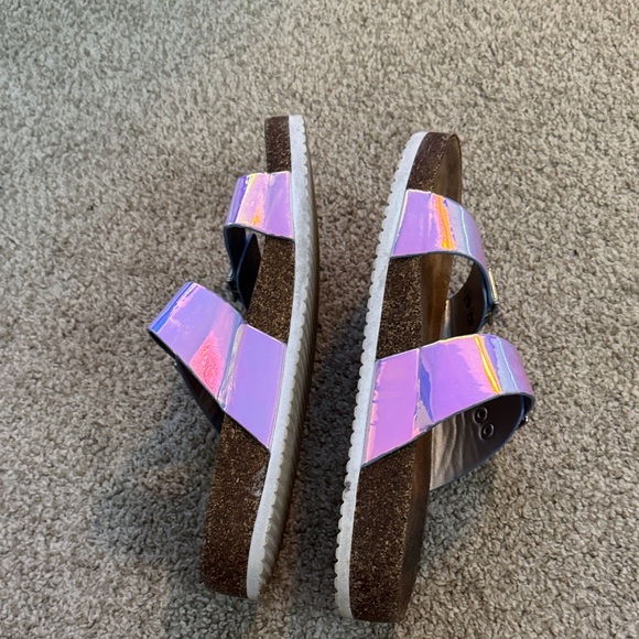Kids Iridescent Sandals - Picture 8 of 9